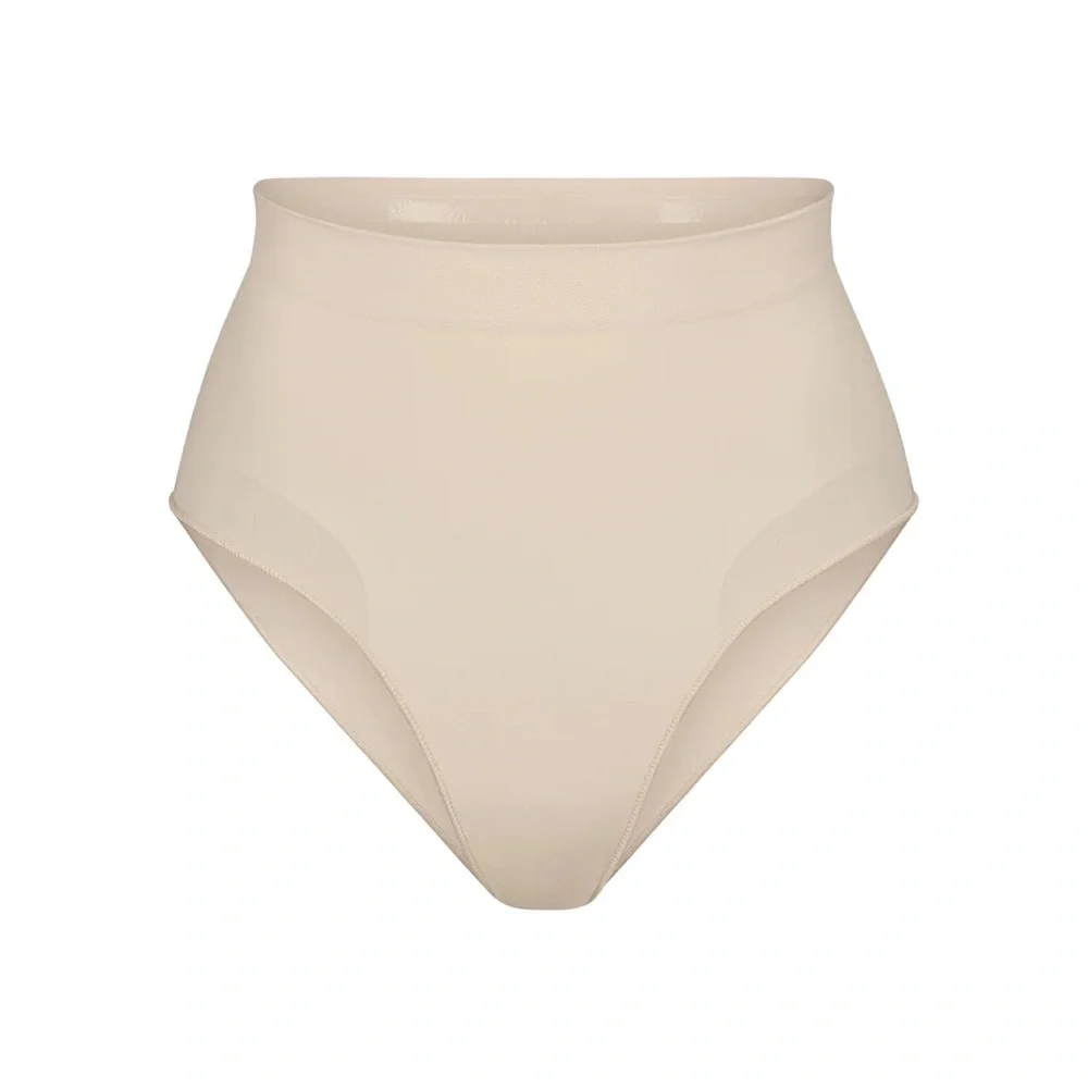 Skims Seamless Mid-Waist Briefs - Picture 6 of 6